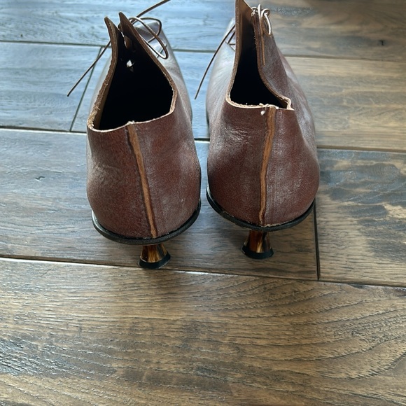 Cydwoq - kitten heel ankle bootie-39 NWOT - Picture 4 of 6